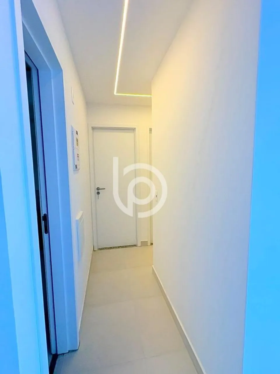 Apartamento com cozinha integrada e 3 dormitórios — photo 7