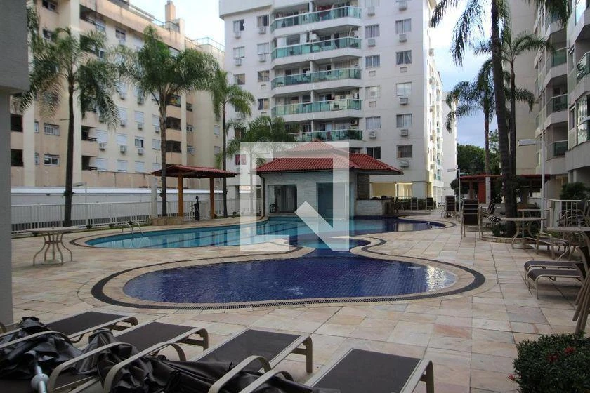 Apartamento amueblado de 3 dormitorios con balcón acristalado — photo 9
