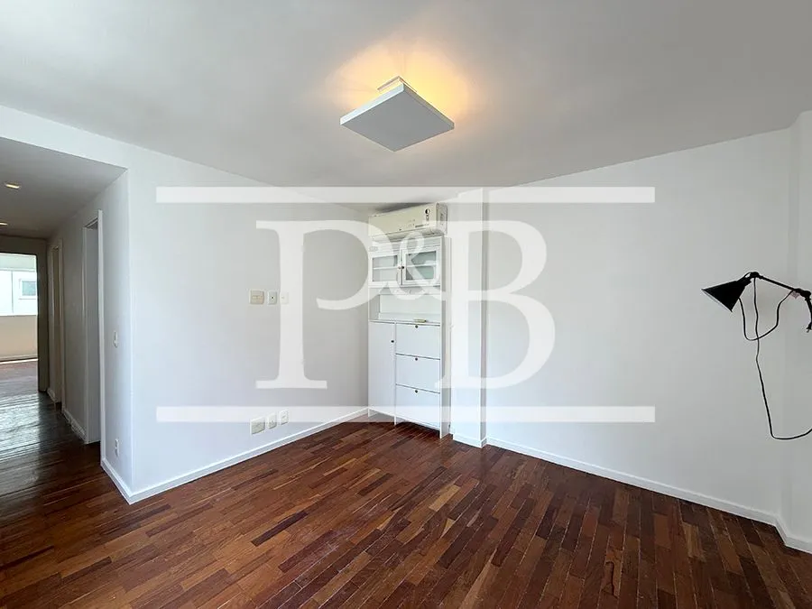 4-bedroom apartment with a walk-in closet in Rio de Janeiro — photo 25