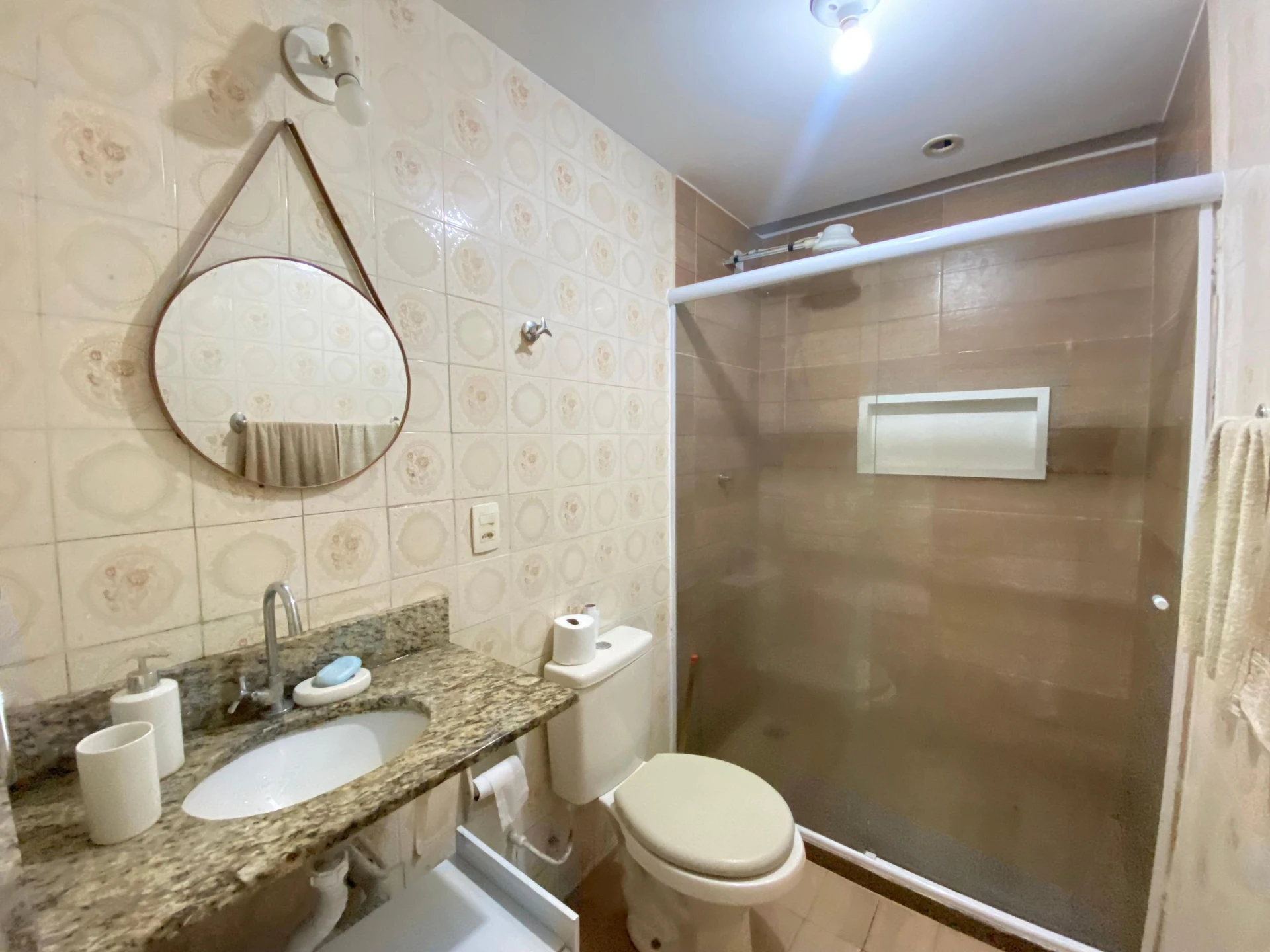 Apartment, 92 m², with wood or laminate floors — photo 9