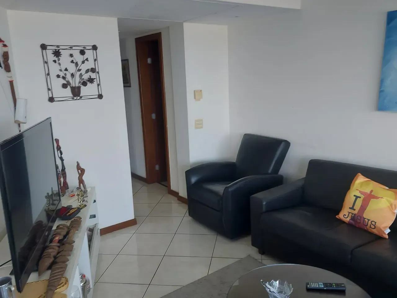 2-bedroom apartment with water view through the windows — photo 26