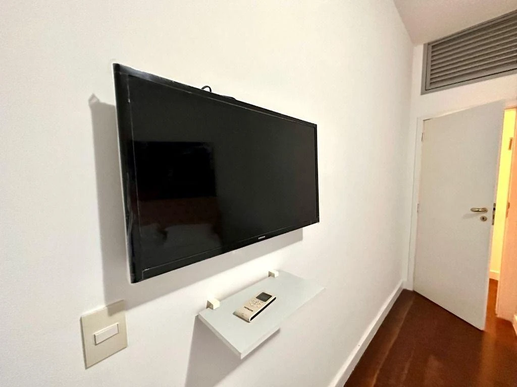 House with 5 bedrooms and 5 bathrooms — photo 44