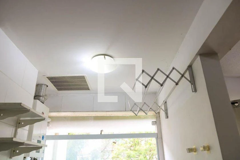 Apartamento mobiliado de 2 quartos em condomínio com piscina — photo 16