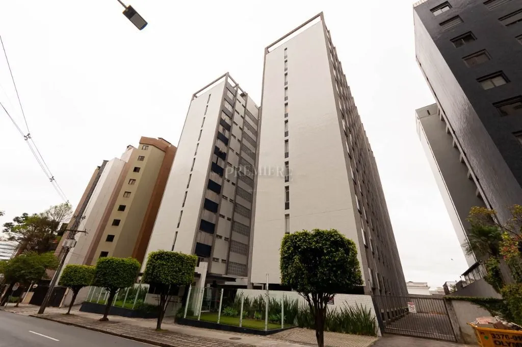 137 m² apartment with 3 bedrooms and 1 parking spot — photo 39