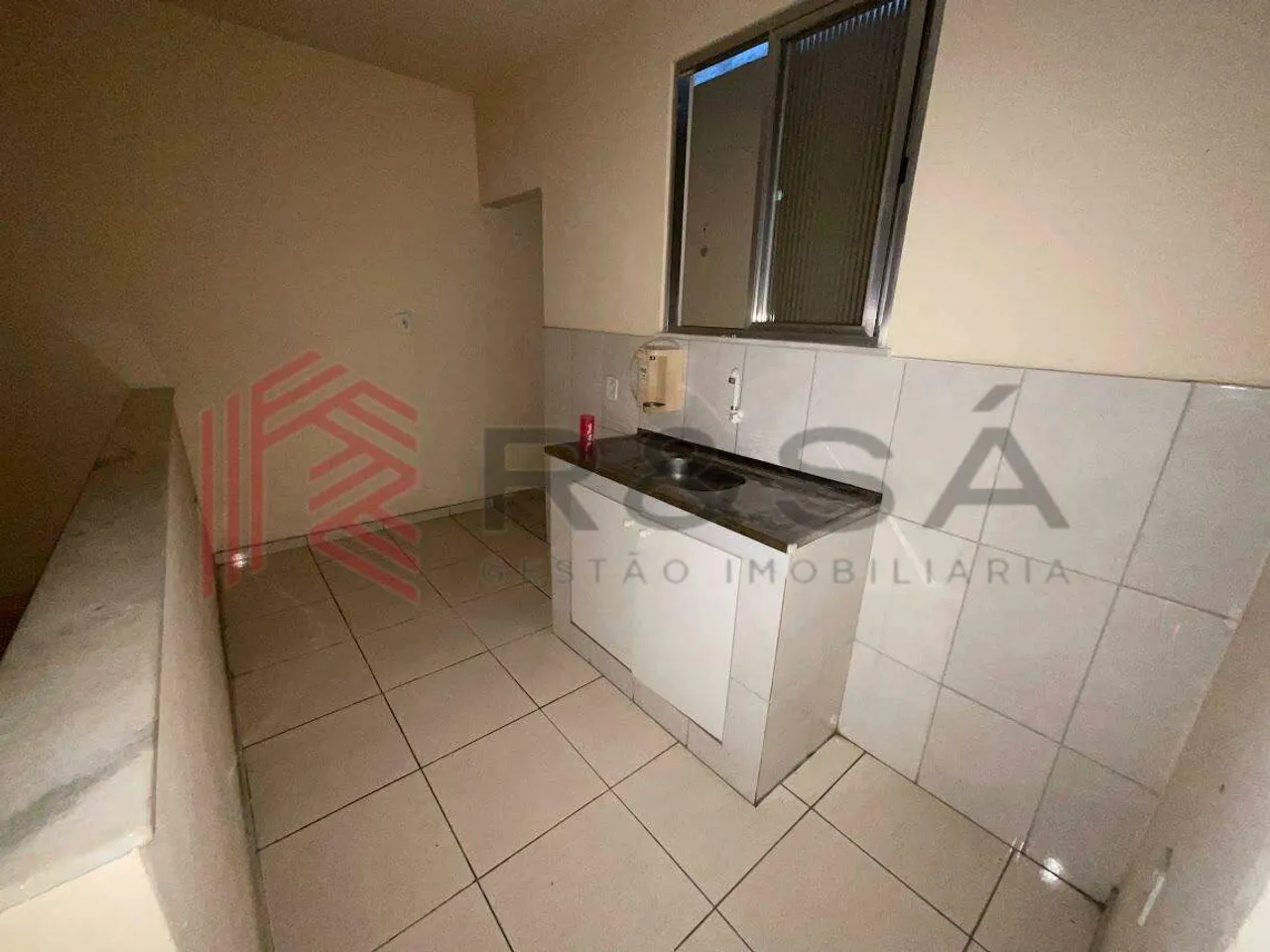 Unfurnished studio with 1 bedroom and stove corner — photo 2
