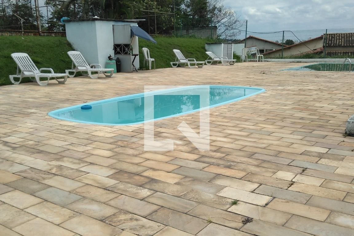 2-bedroom apartment in a building with a pool — photo 37