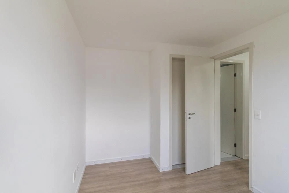 2-bedroom apartment with a home office — photo 25