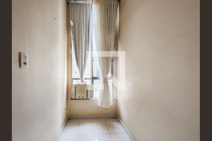 Furnished apartment, 70 m², with a walk-in closet — photo 4