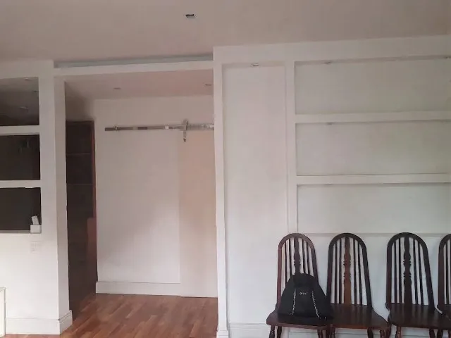2-bedroom apartment with a walk-in closet — photo 5