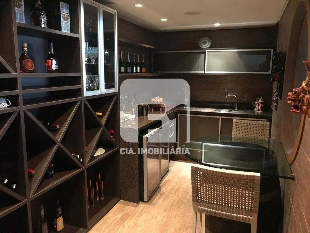 Furnished 9-suite house with open-plan kitchen — photo 52