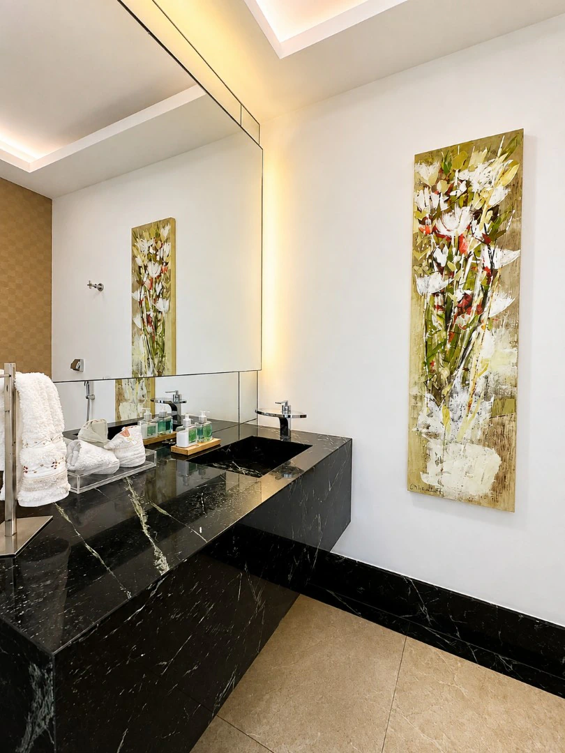 Furnished house with 5 en-suite bedrooms — photo 13