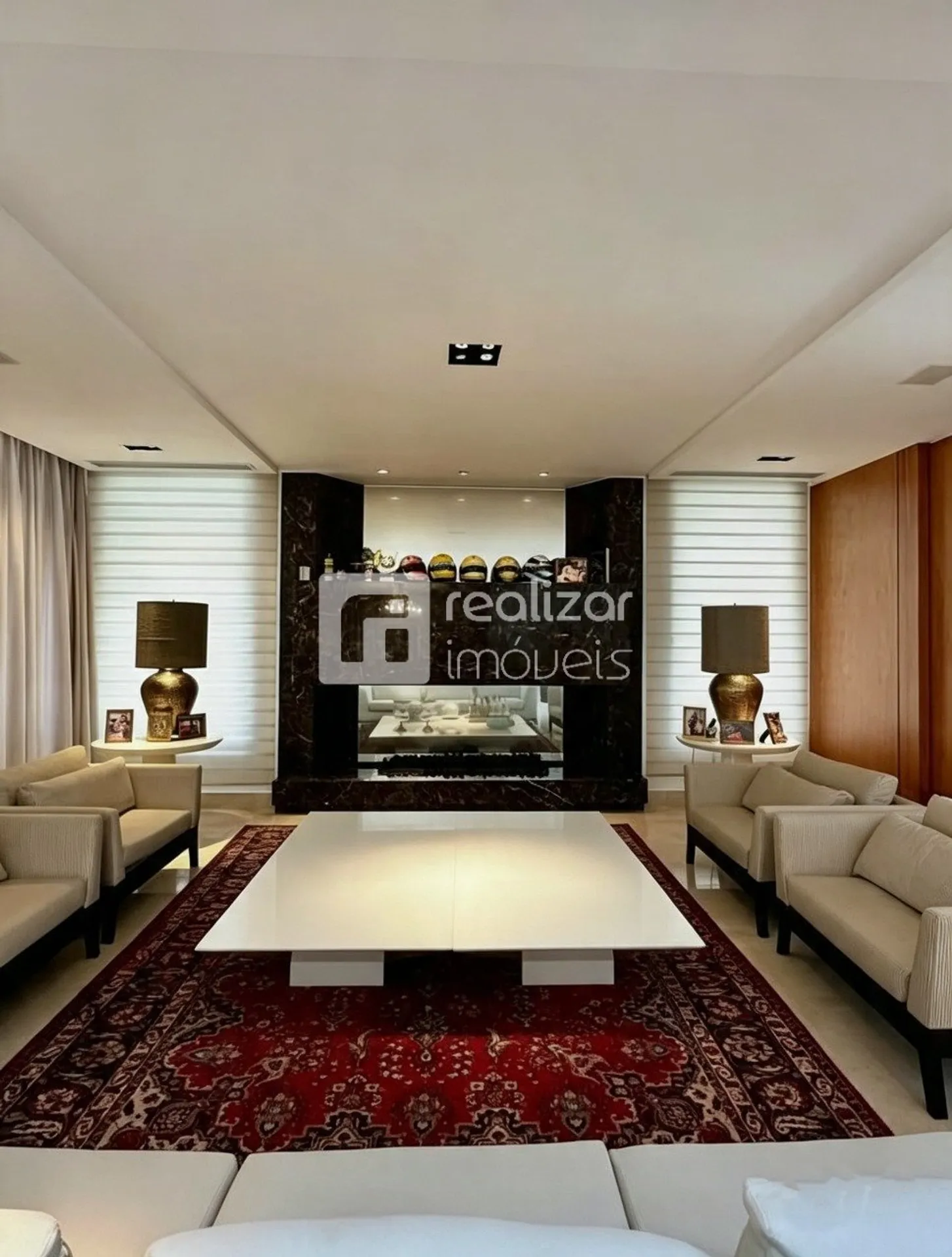 Garden in a 5-bedroom house, 709 m² — photo 17