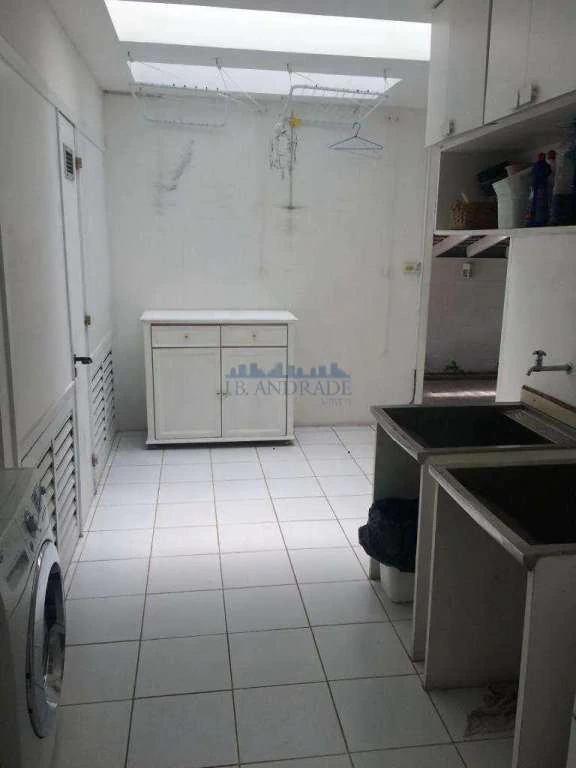 Furnished house with 4 bedrooms and 498 m², closed kitchen — photo 25