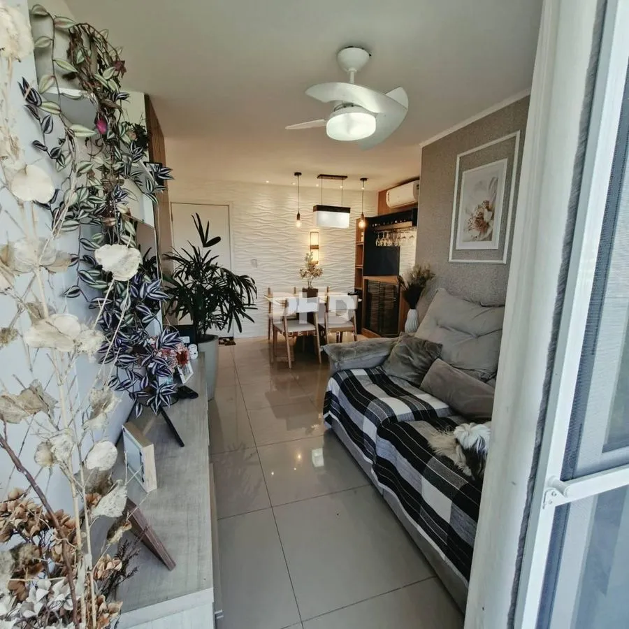 Furnished apartment, 95 m², with floor-to-ceiling windows — photo 32