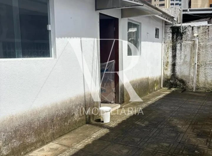 Будинок на 6 спалень із заскленим балконом — photo 8
