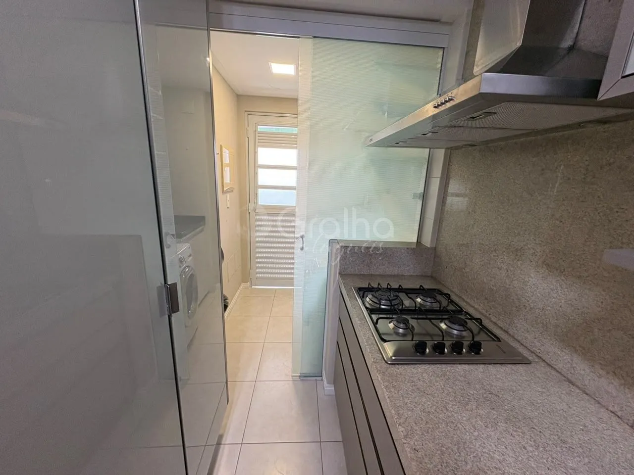 94 m² apartment with a walk-in closet and a dishwasher — photo 28
