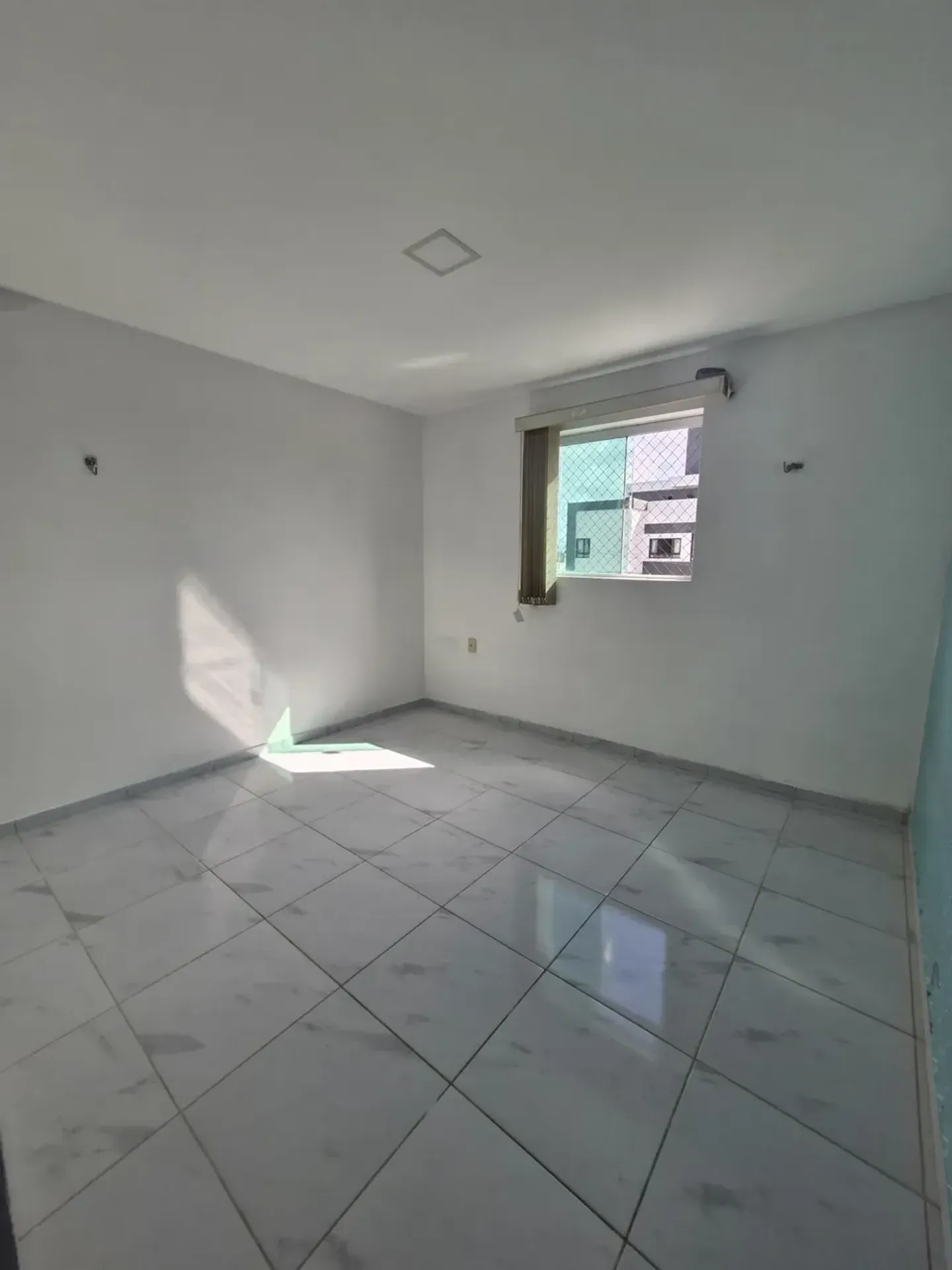 3-bedroom apartment, 1 with its own bathroom, 77 m² — photo 8