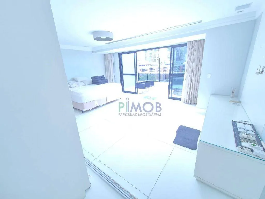 Furnished duplex penthouse with 3 bedrooms and 256 m² — photo 42