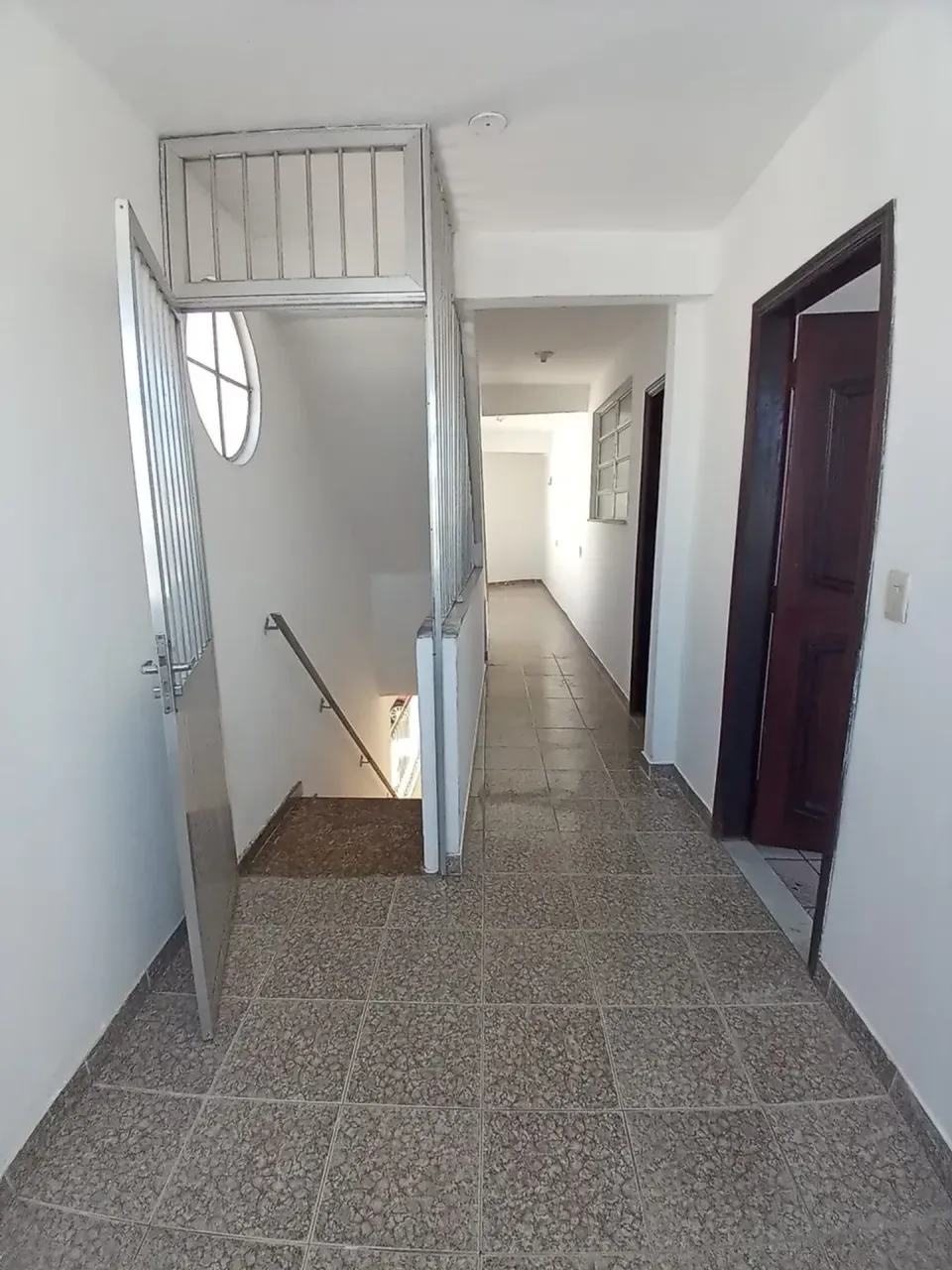 House with 2 bedrooms, 2 bathrooms and balcony, no parking — photo 9
