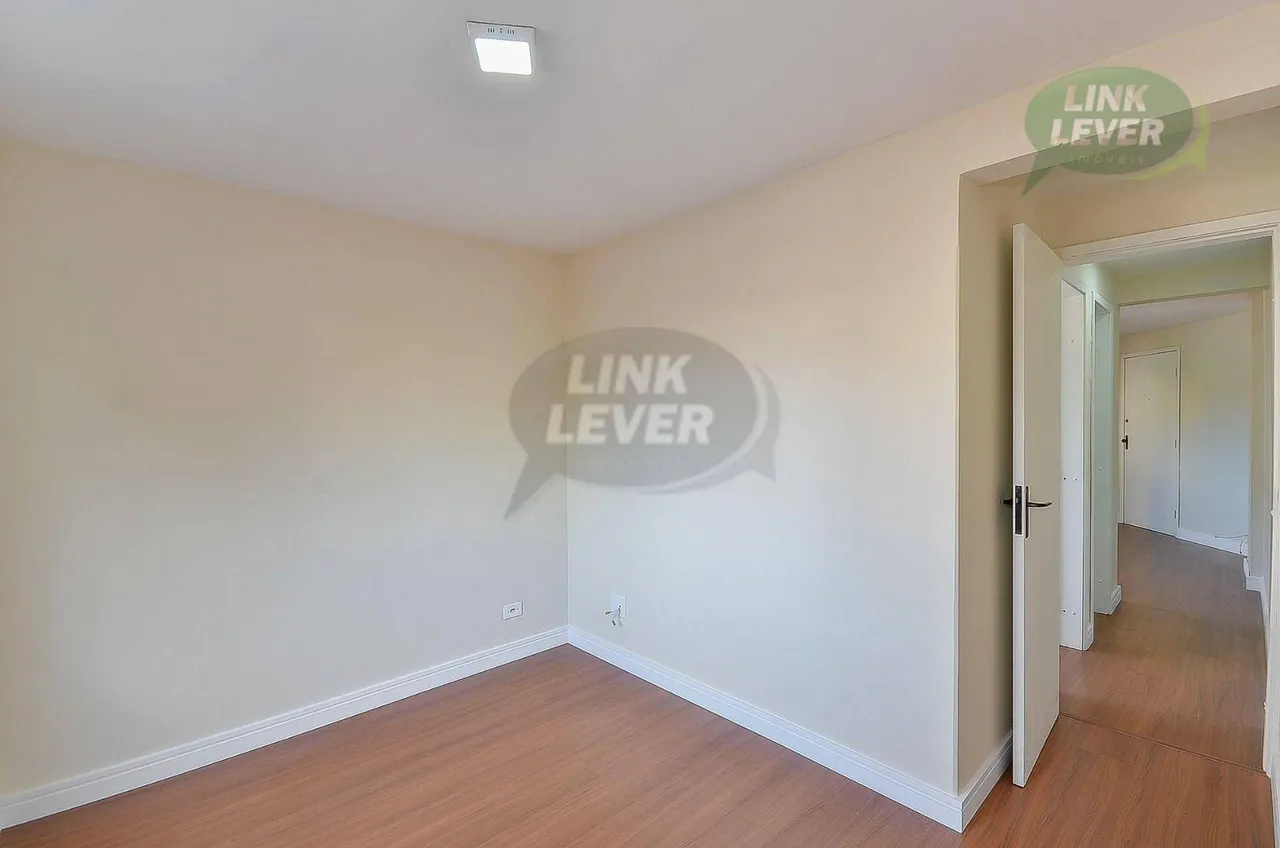 Studio apartment with 1 bedroom and 1 bathroom — photo 9