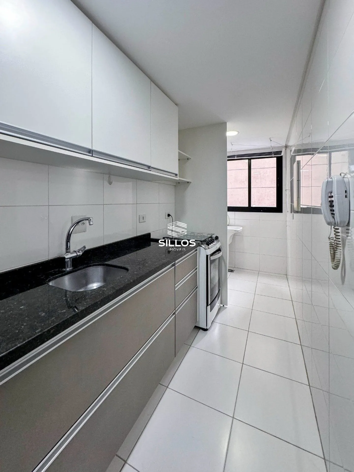 Washing machine in a 2-bedroom apartment, 60 m² — photo 2