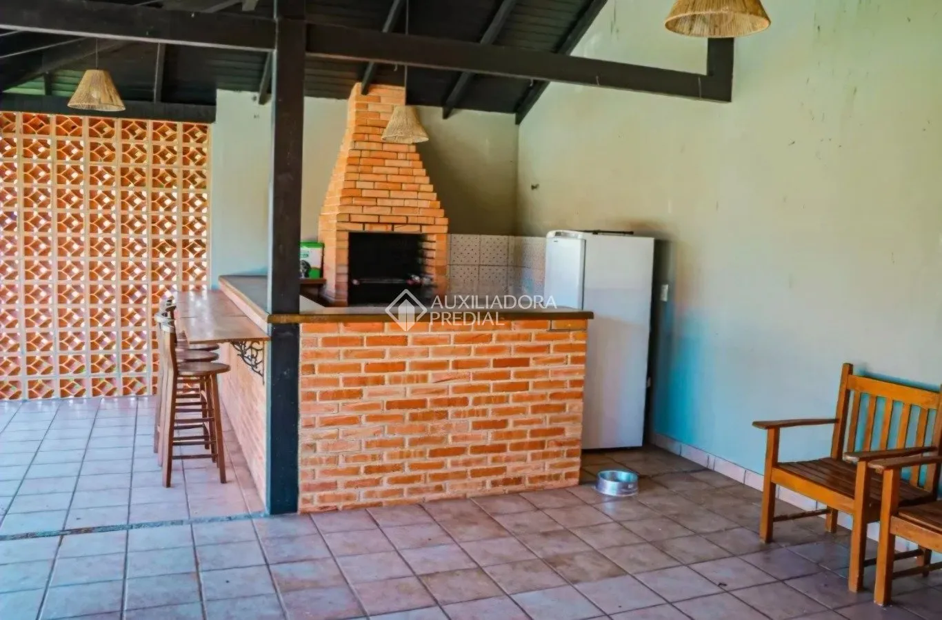 Casa sem mobília de 1100 m² com 3 suítes e jardim — photo 23