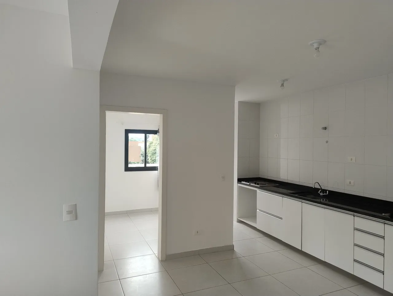 Apartment with separate kitchen and gas stove — photo 3