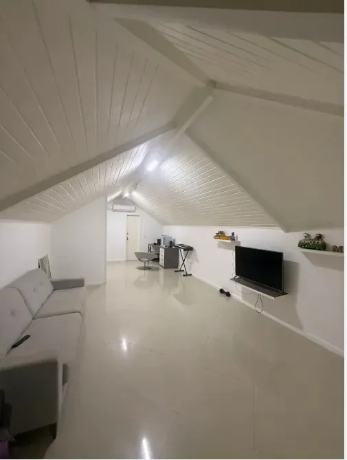 Furnished 400 m² house with 5 bedrooms and 3 parking