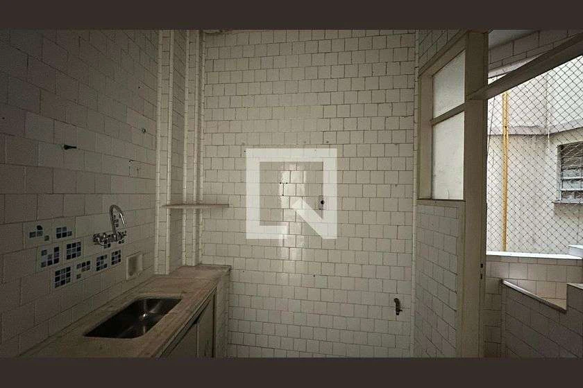 Rental apartment with 1 bedroom and 70 m² — photo 6