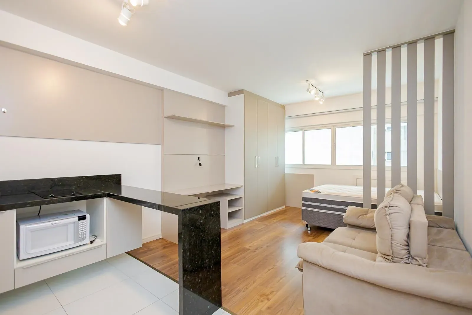 Furnished apartment with 90 m² and 1 bedroom — photo 17