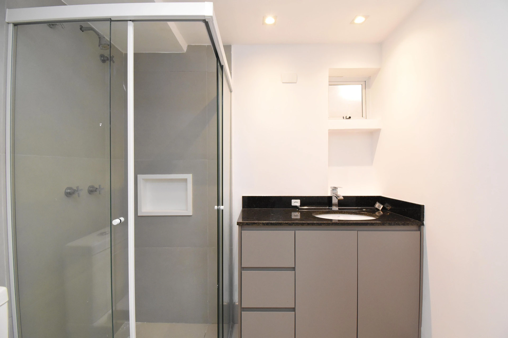 Apartamento de 2 quartos em condomínio com academia — photo 10