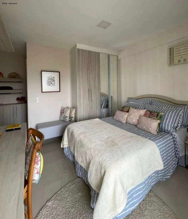 House with 4 en-suite bedrooms, 6 baths and 3 parking — photo 14