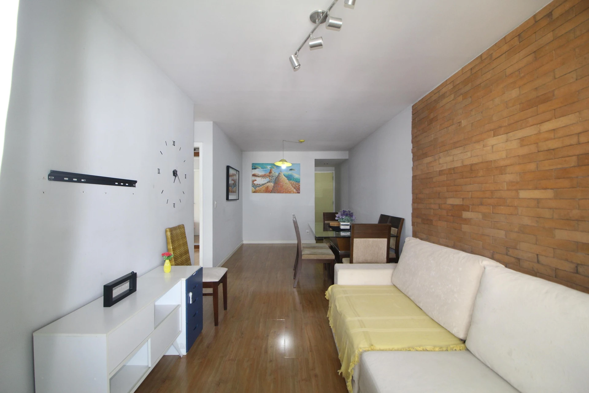 Furnished apartment, 80 m², with a washing machine — photo 9