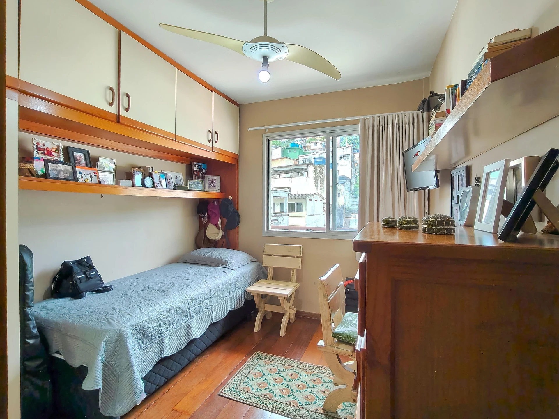 Mountain view in a 3-bedroom apartment, 200 m² — photo 7