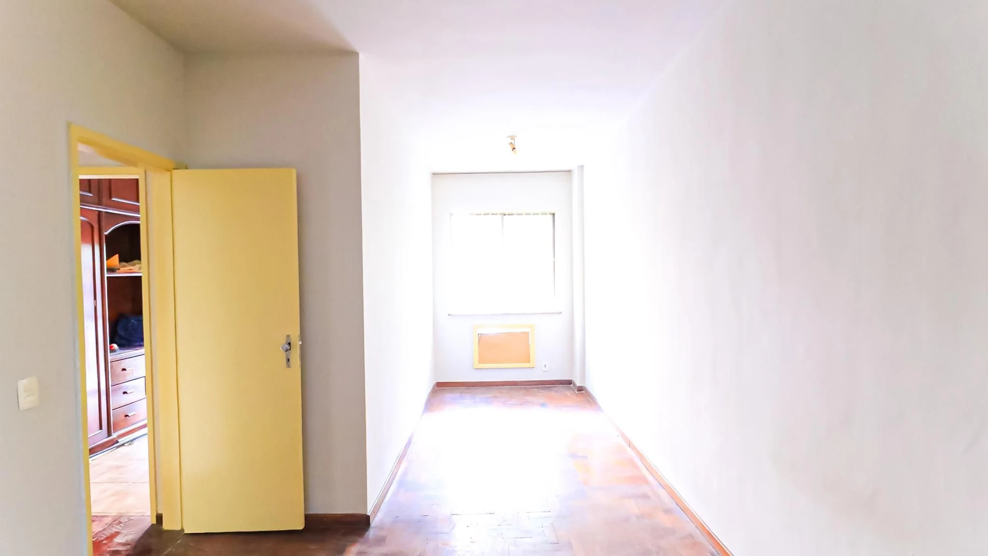 Apartamento com 2 quartos, varanda e cozinha equipada — photo 36