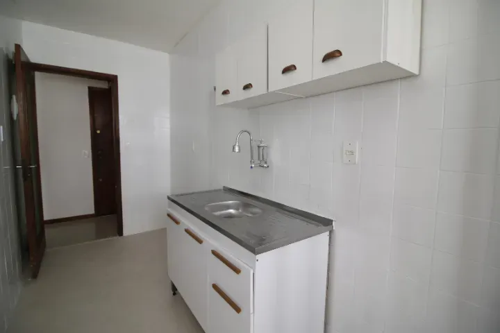 2-bedroom apartment, 60 m² — photo 2