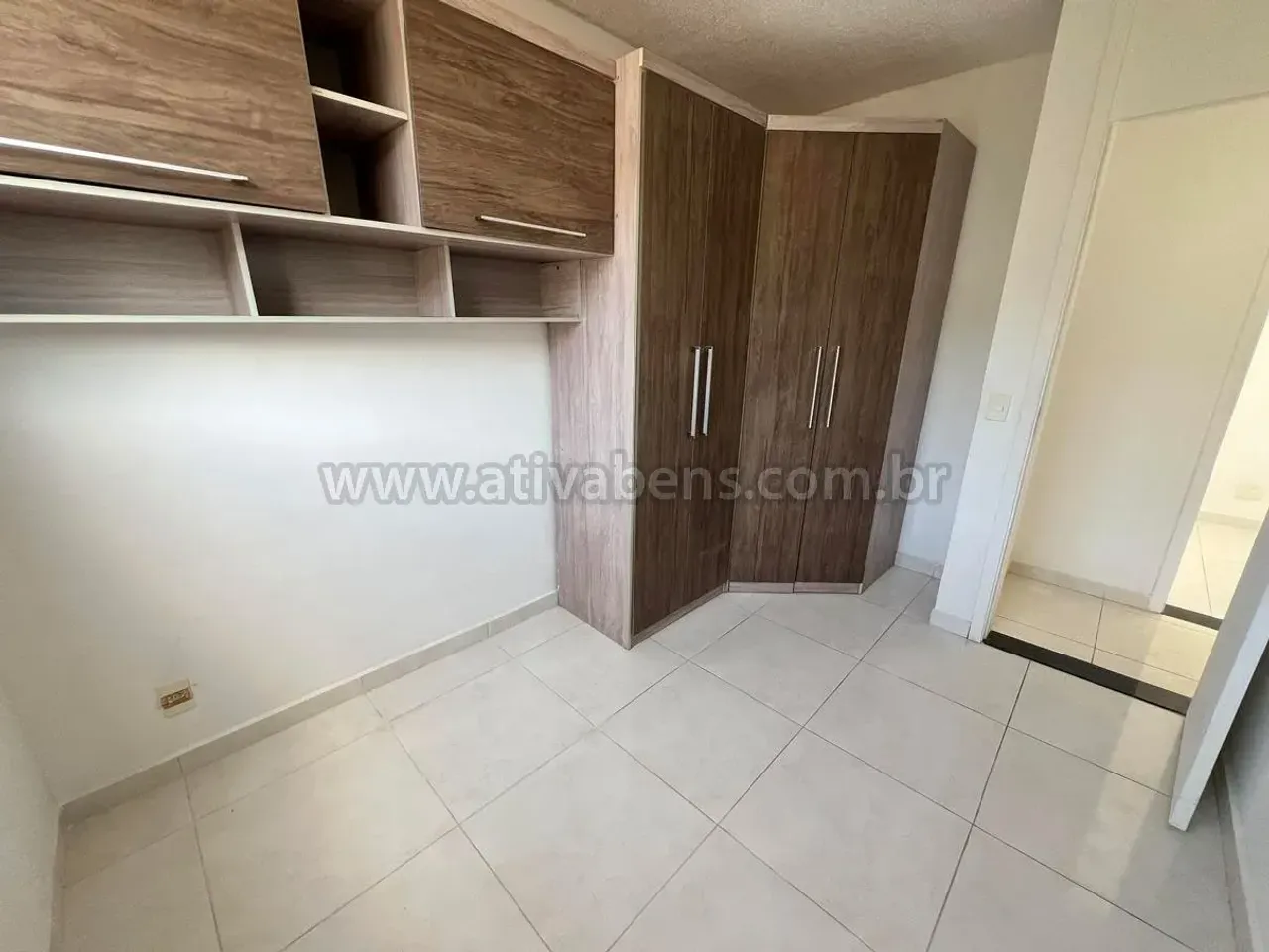 Квартира с 3 спальнями и кухней открытой планировки — photo 15
