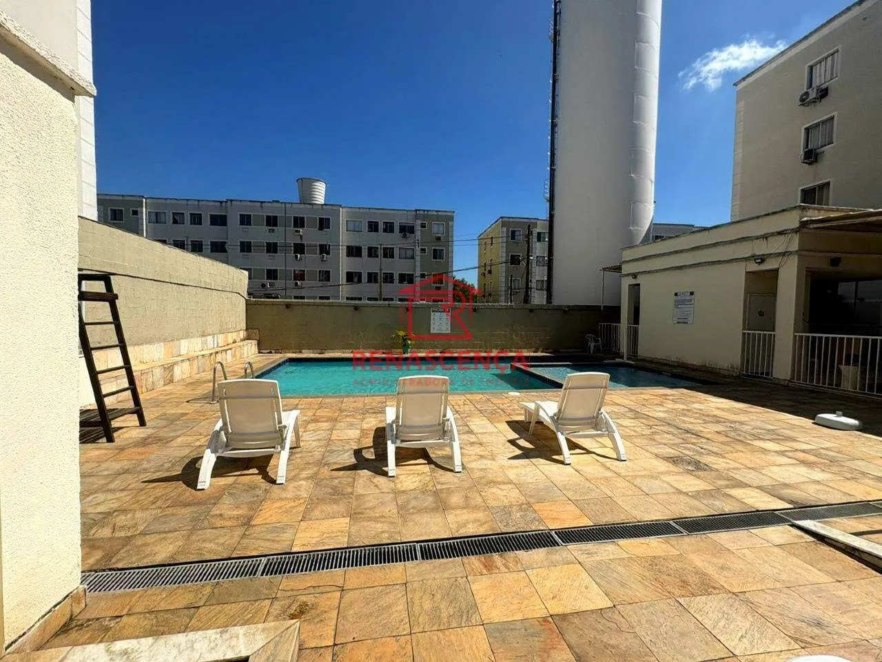 Unfurnished apartment with 2 bedrooms and pool — photo 19