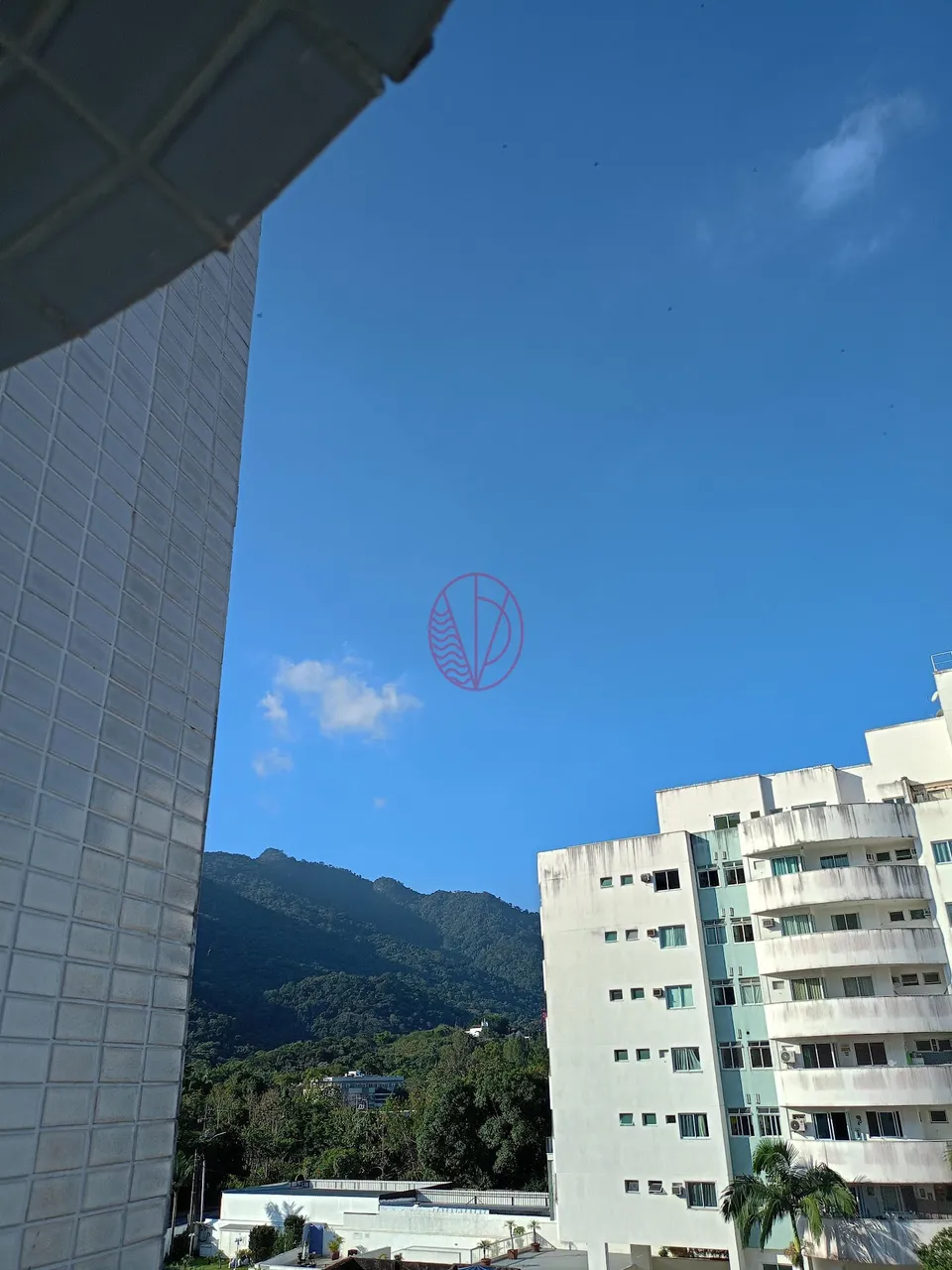 1-bedroom apartment with mountain views and balcony — photo 9
