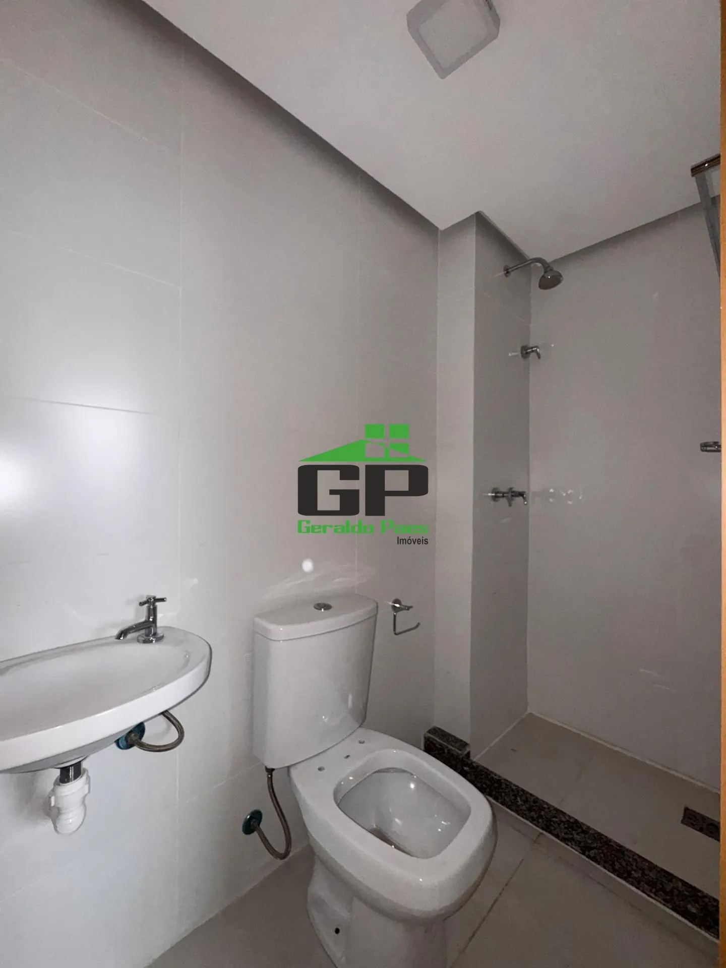 Квартира с 3 спальнями и 2 парковочными местами — photo 37