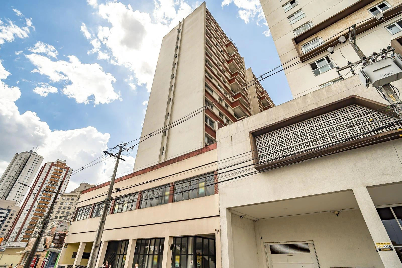 Apartamento com piso de madeira ou laminado, Cristo Rei — photo 30