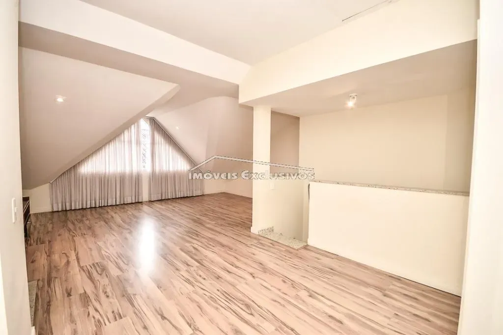 Furnished 253 m² house with 4 bedrooms and an open gas kitchen — photo 40