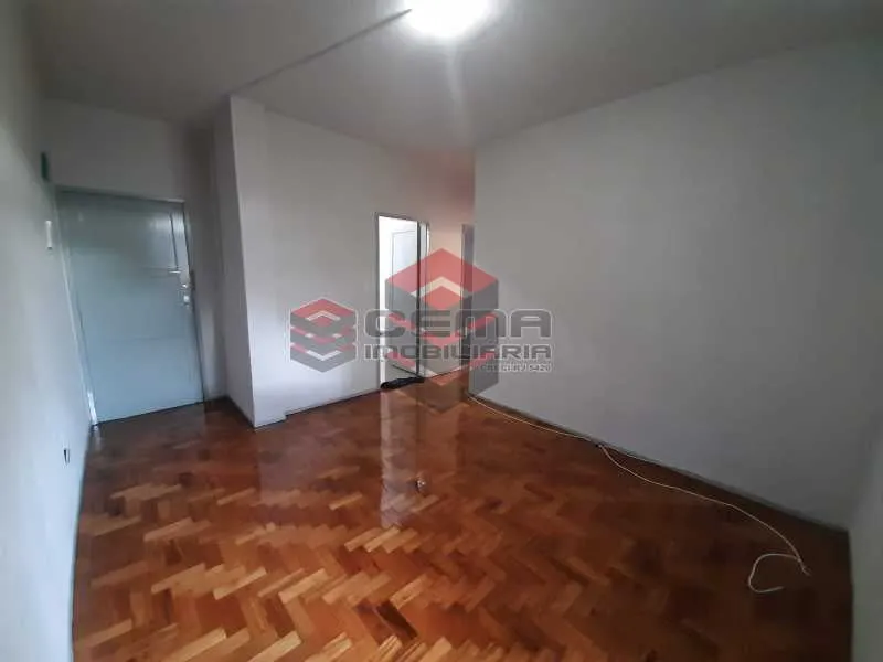 Apartment, 50 m², with wood or laminate floors — photo 10