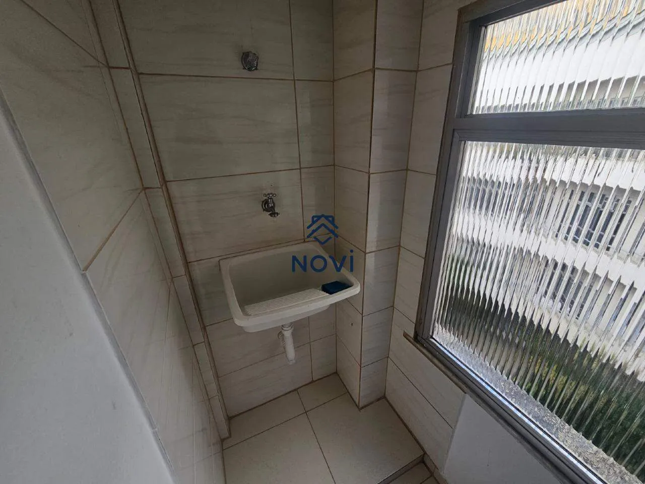 1-bedroom apartment with balcony and 48 m² — photo 11