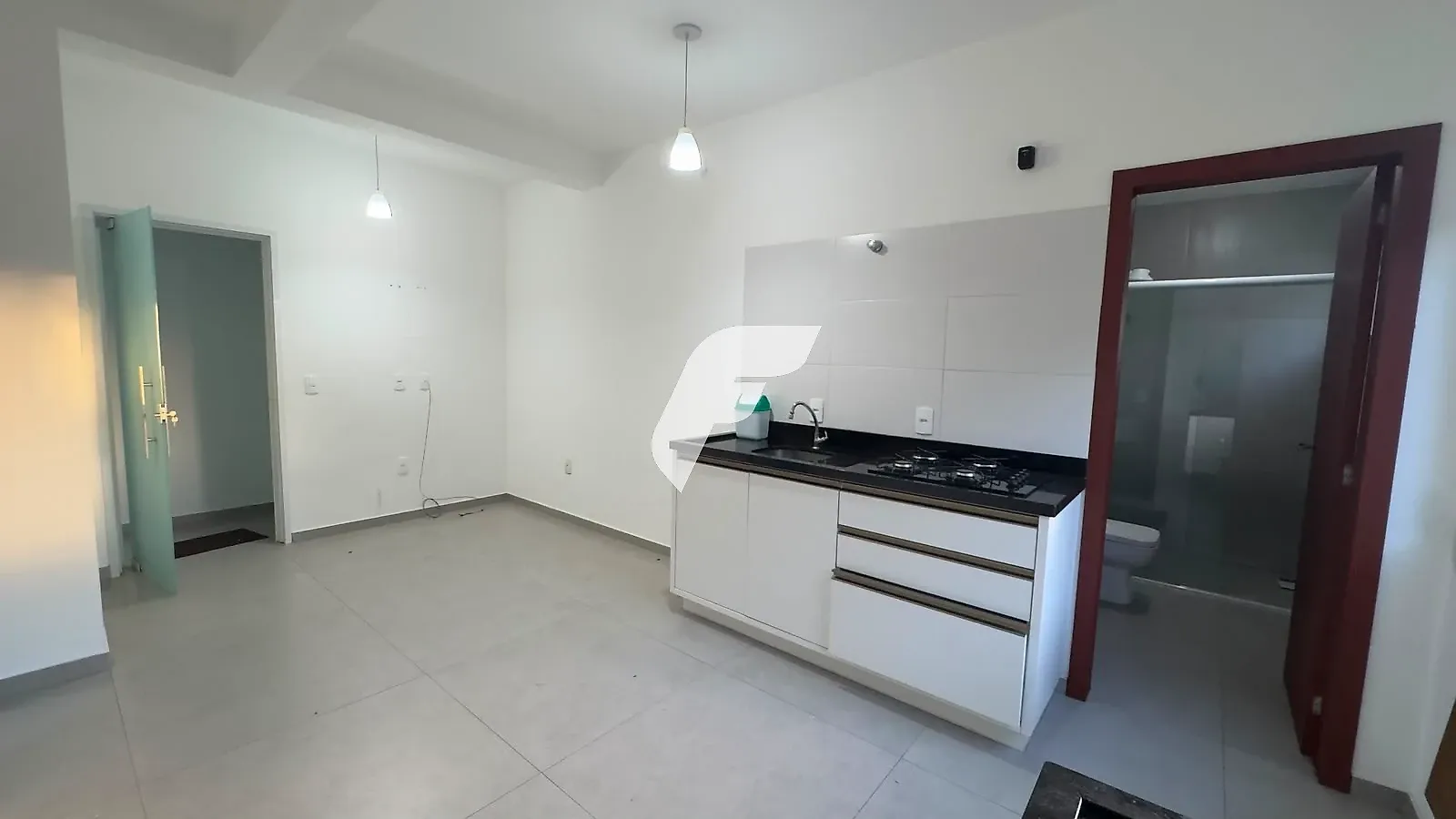 Apartamento de 1 dormitorio con cocina abierta y 30 m² — photo 6