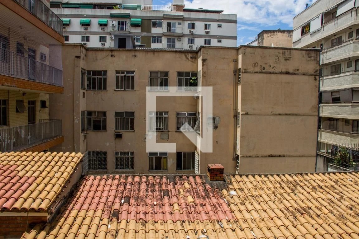 Apartamento mobiliado com 2 quartos e cozinha fechada — photo 34