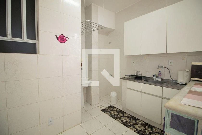 1-bedroom apartment with an open electric kitchen — photo 2