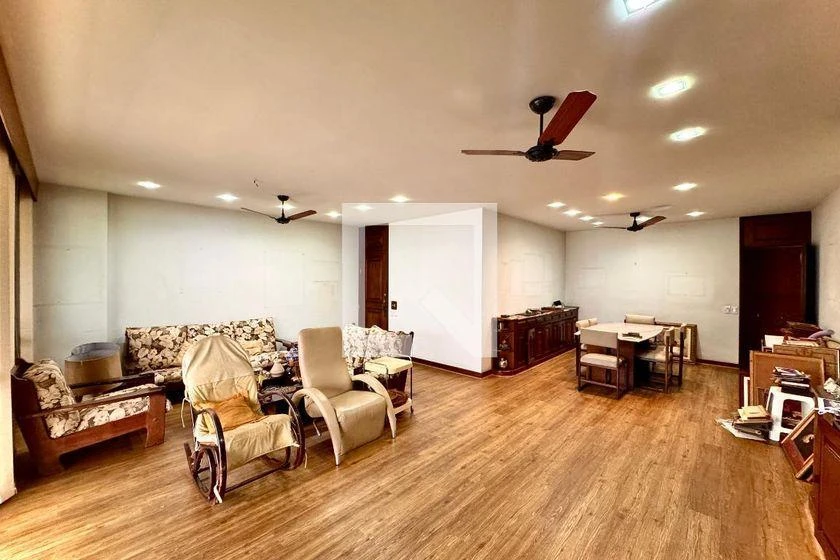 Furnished apartment, 180 m², with a glass-enclosed balcony — photo 7