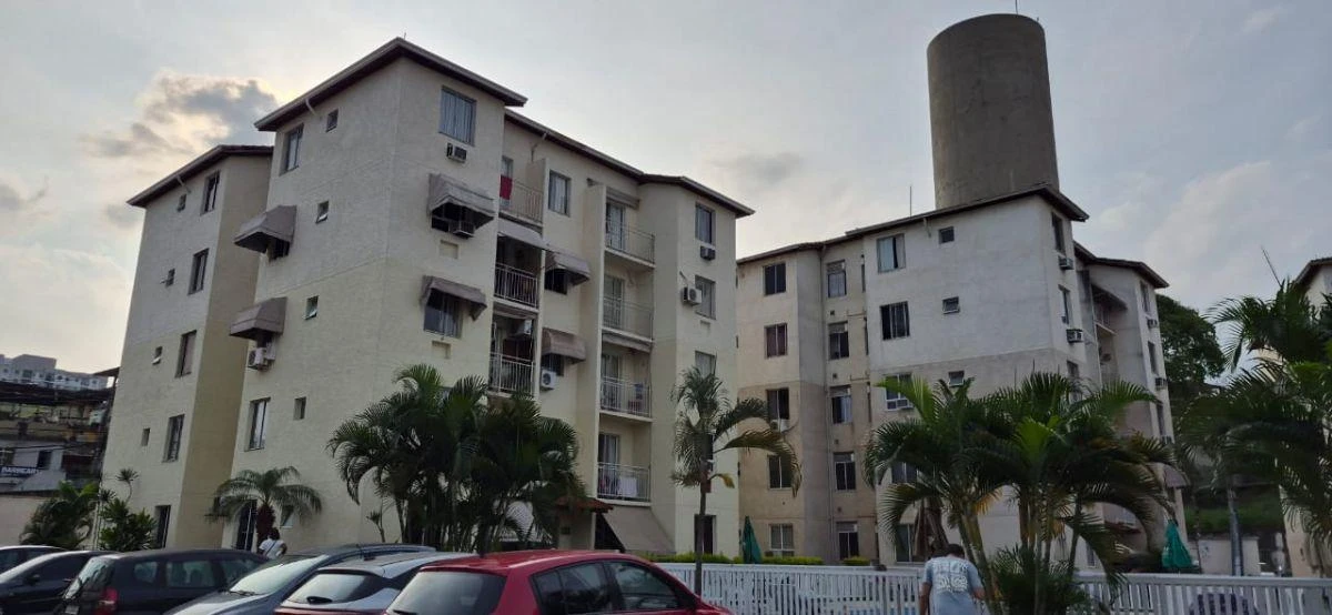 2-bedroom apartment in a building with a pool