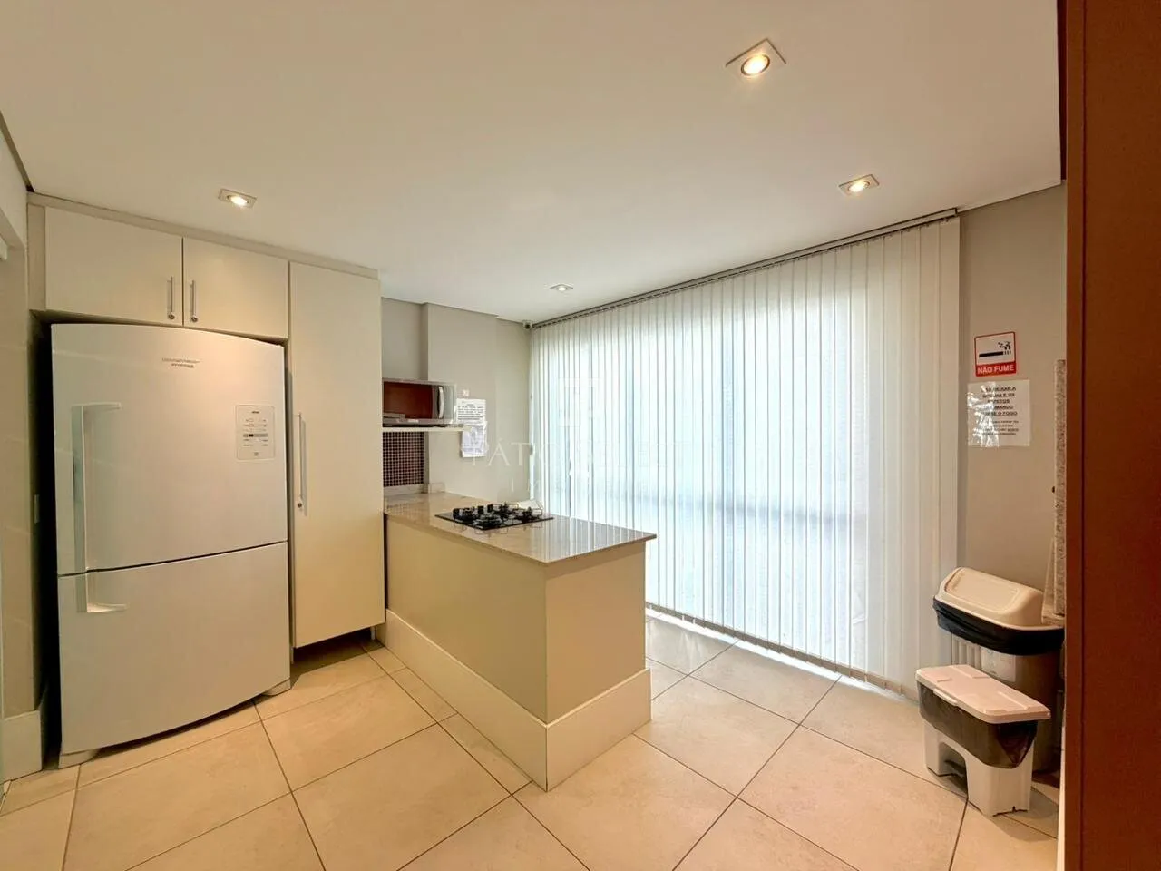 3-bedroom apartment with a washing machine in Curitiba — photo 18